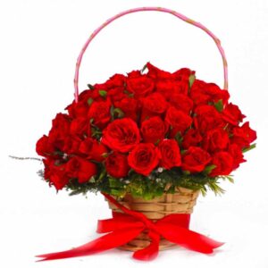 50-red-rose-basket