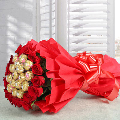 red-rose-ferrero-rocher-bouquet red-rose-ferrero-rocher-bouquet