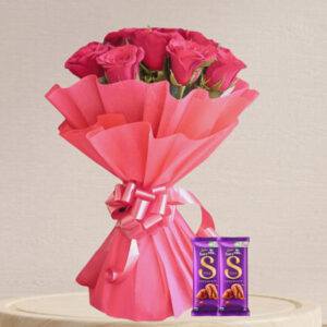red-roses-with-chocolates